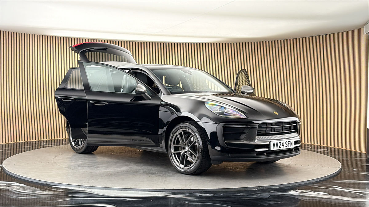 More views of Porsche Macan