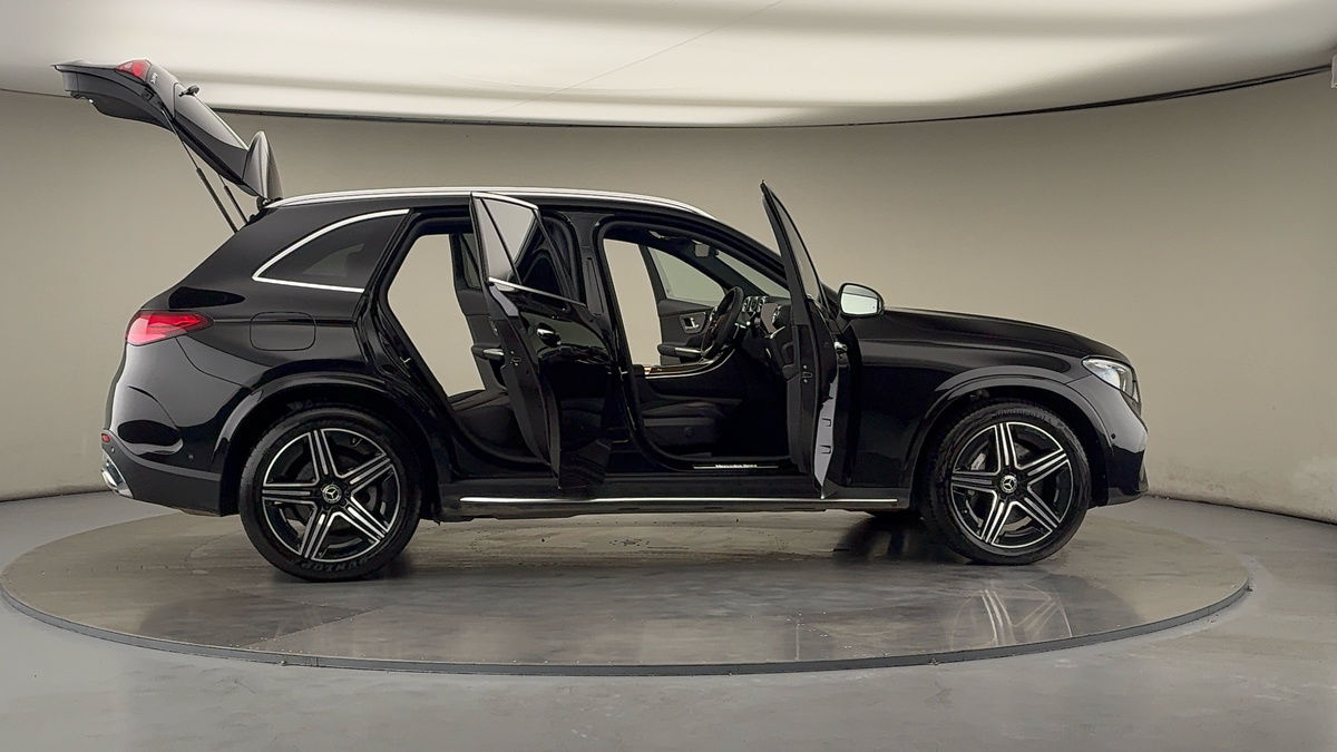 More views of Mercedes-Benz GLC
