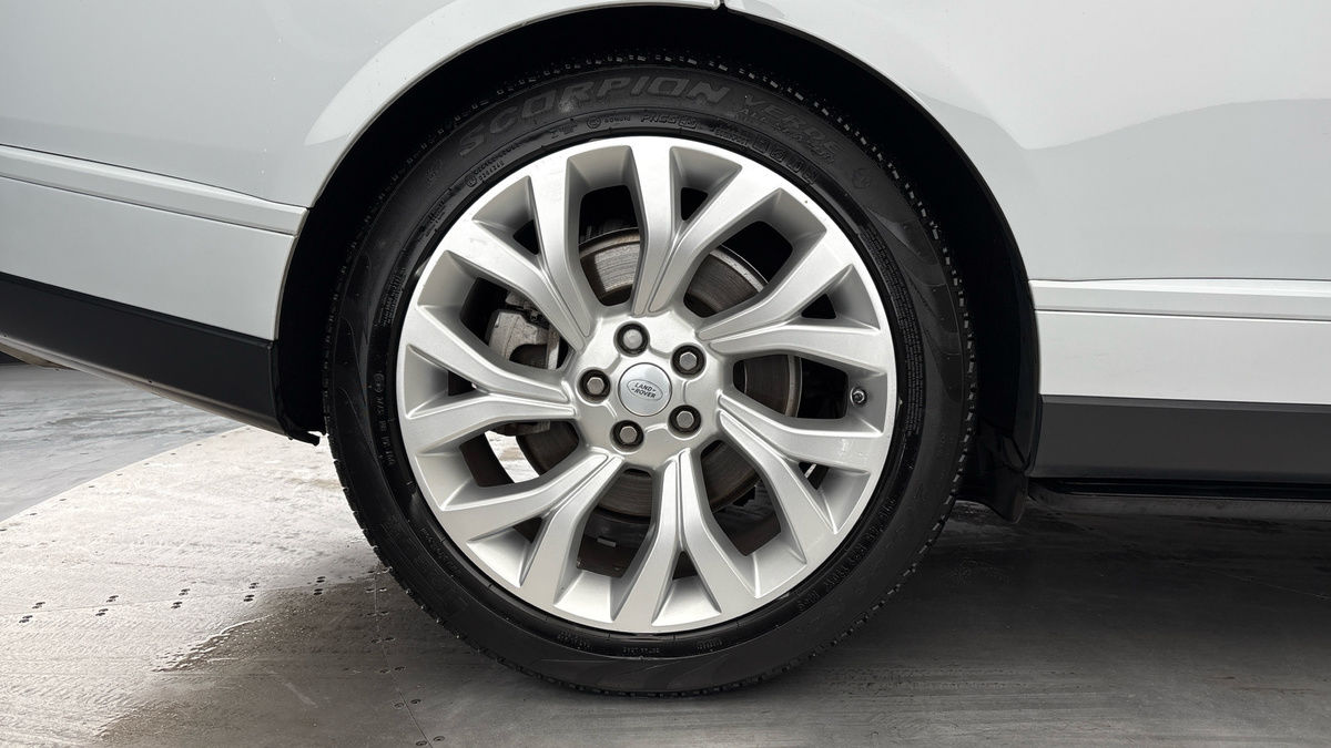 Land Rover Range Rover Image 10