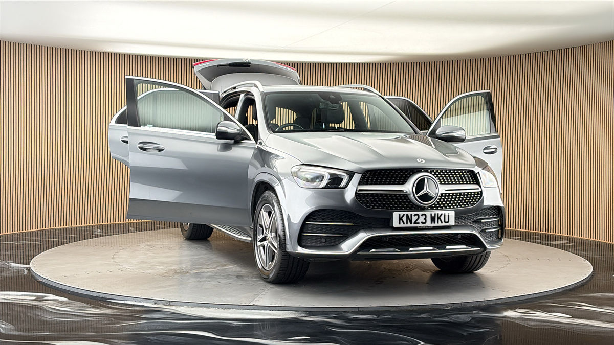 More views of Mercedes-Benz GLE