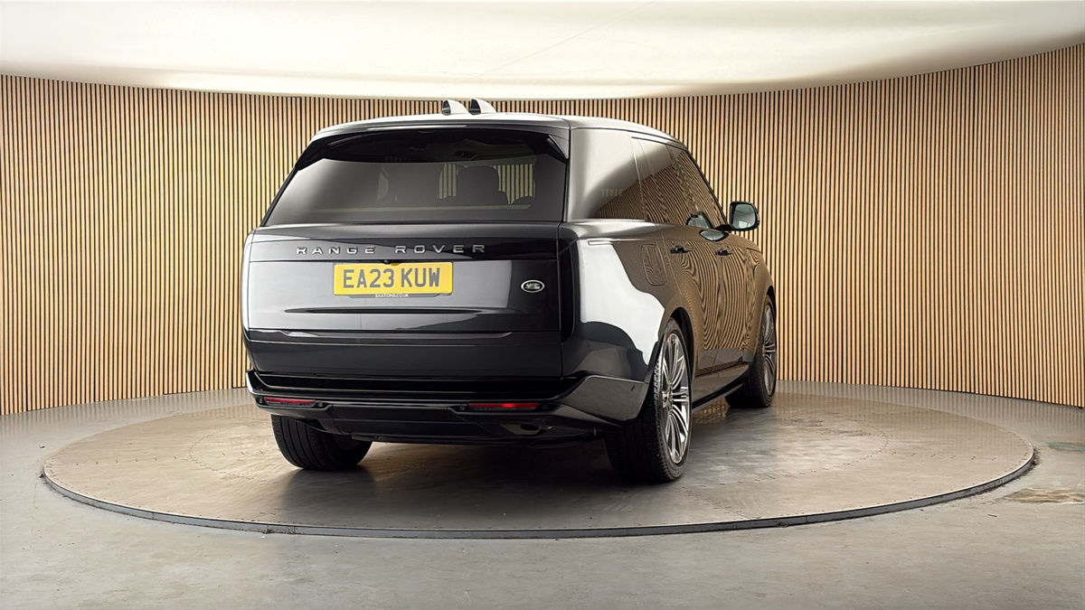 More views of Land Rover Range Rover