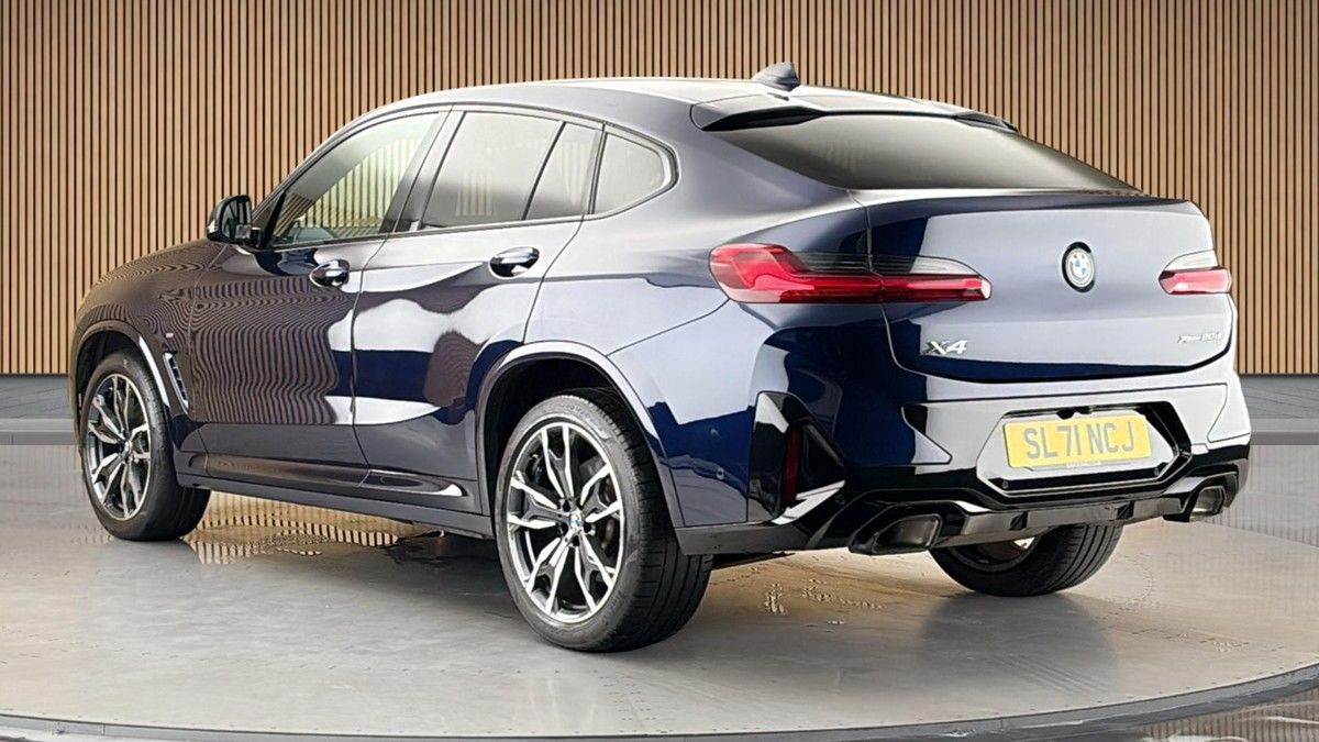 More views of BMW X4