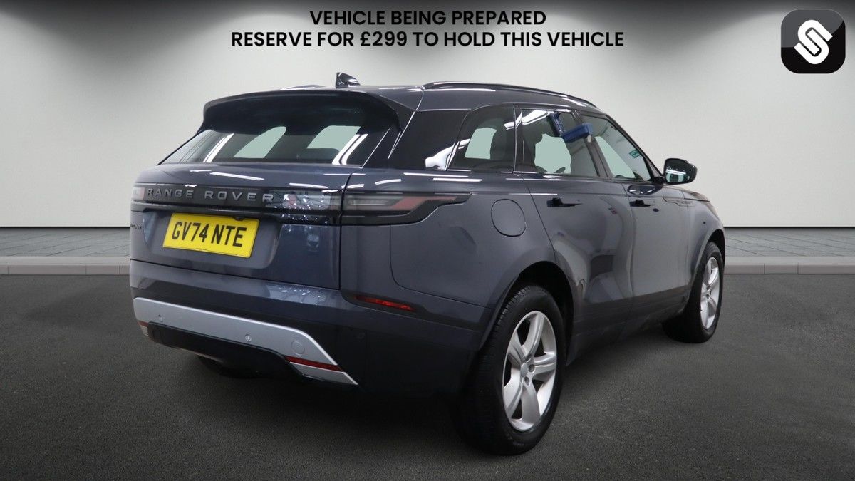 Land Rover Range Rover Velar Image 4