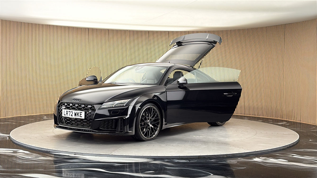 More views of Audi TTS