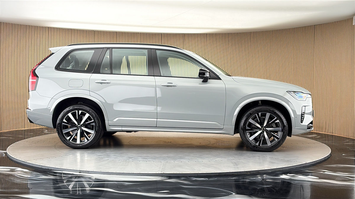 More views of Volvo XC90