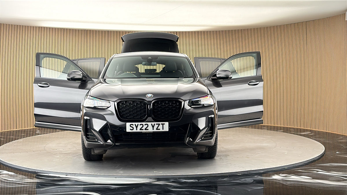 More views of BMW X4