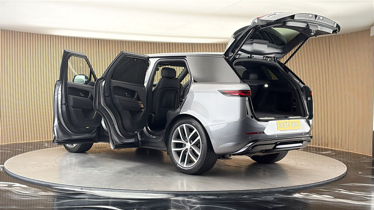 More views of Land Rover Range Rover Sport