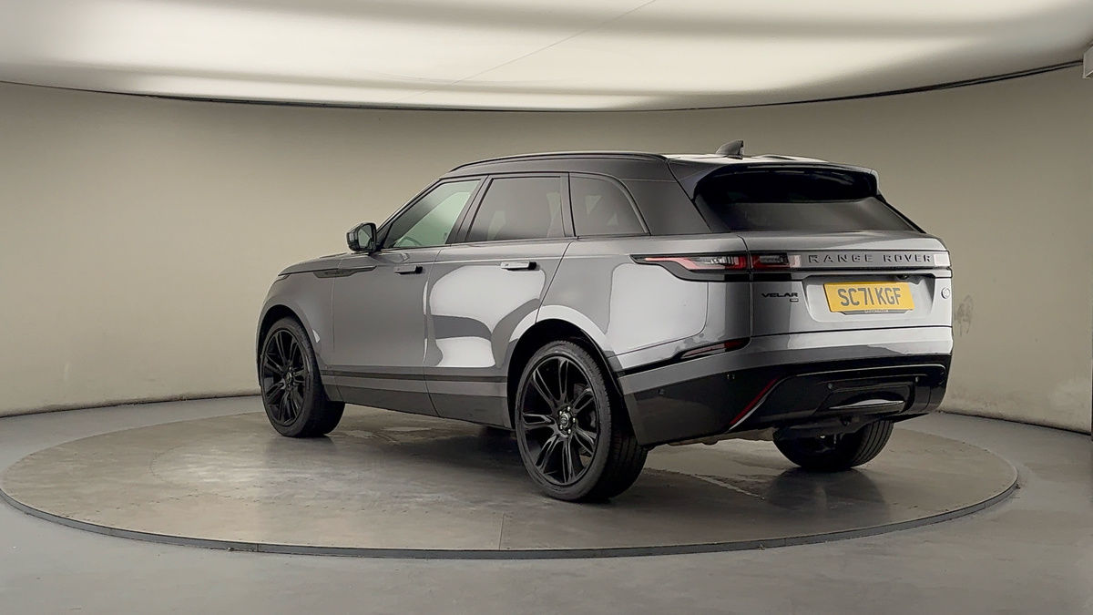 Land Rover Range Rover Velar Image 2