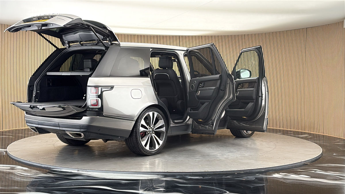 More views of Land Rover Range Rover