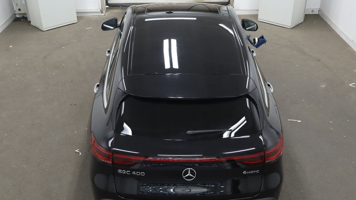 Mercedes-Benz EQC Image 8