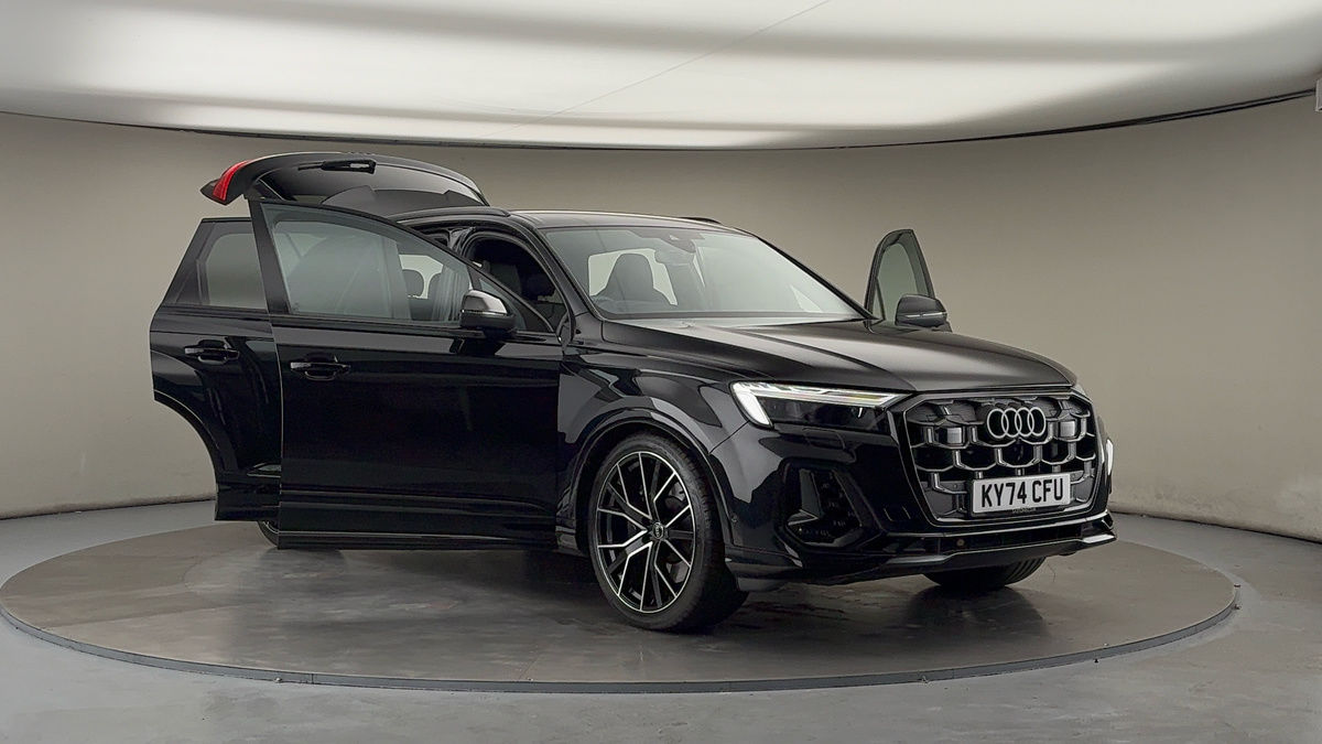 More views of Audi SQ7