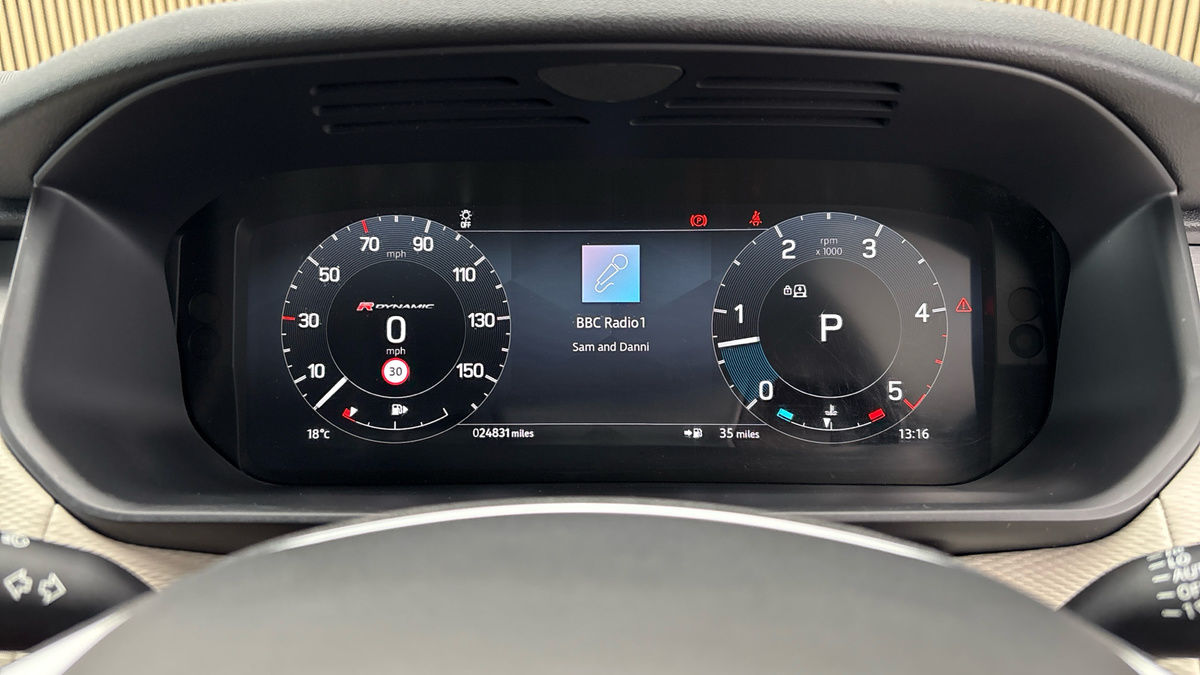 Land Rover Discovery Image 32