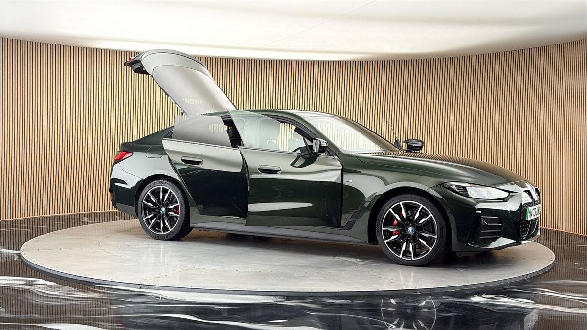 More views of BMW i4