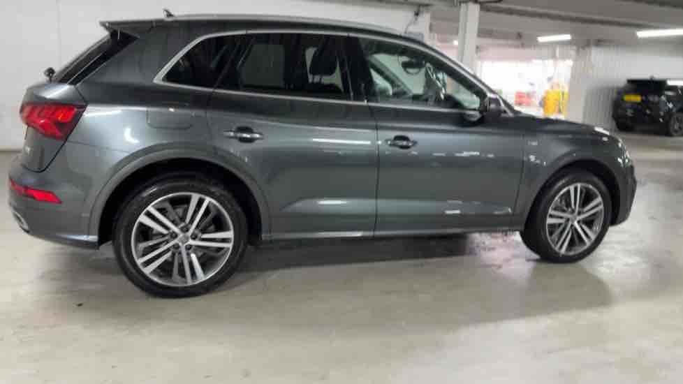 More views of Audi Q5