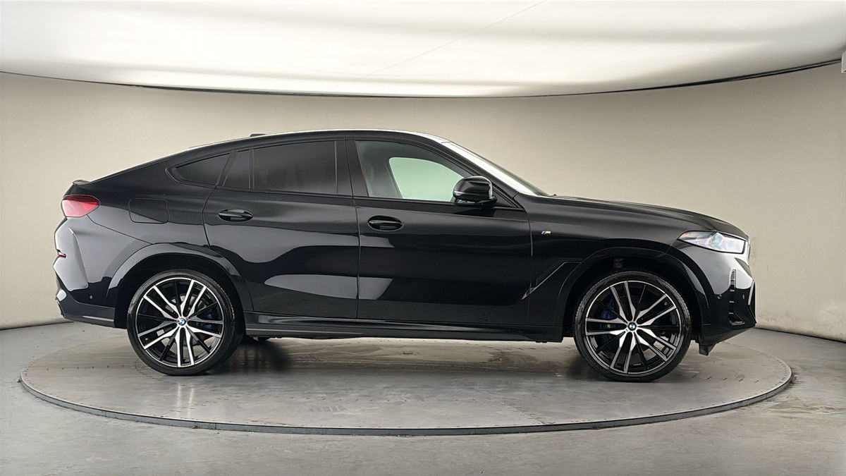 More views of BMW X6