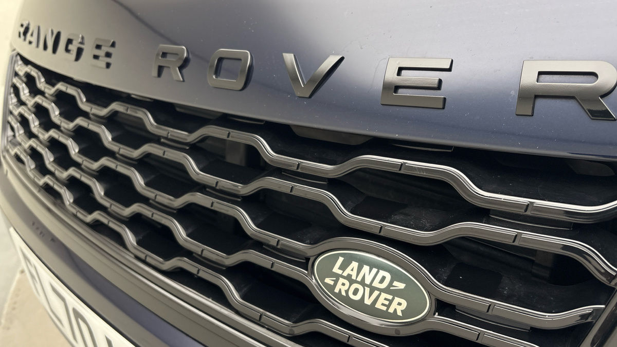 Land Rover Range Rover Sport Image 24