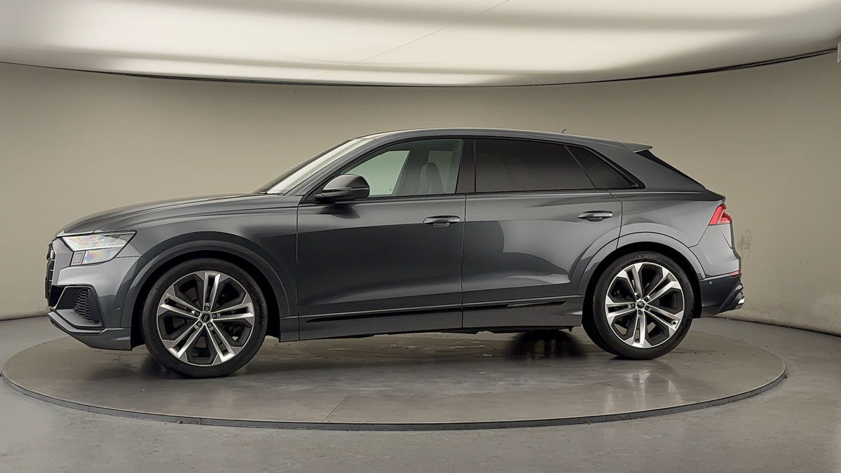 More views of Audi SQ8
