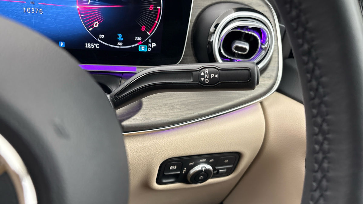Mercedes-Benz V Class Image 6