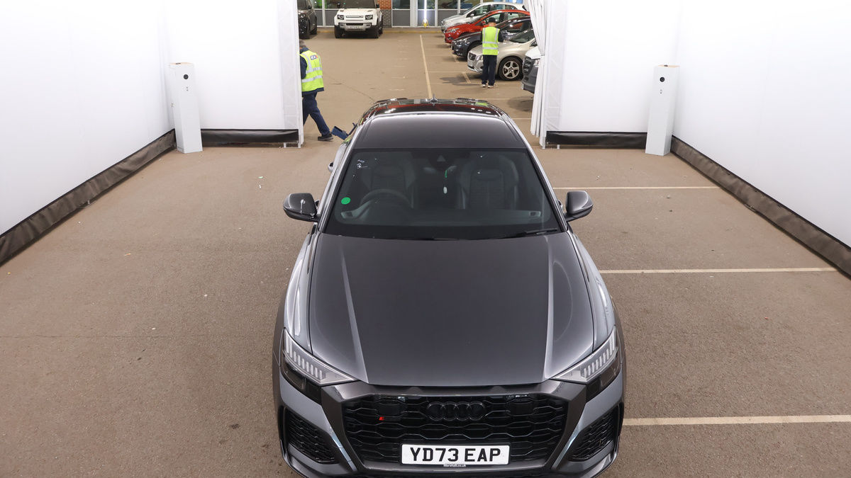 Audi RSQ8 Image 7