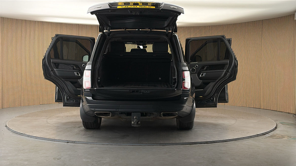 More views of Land Rover Range Rover