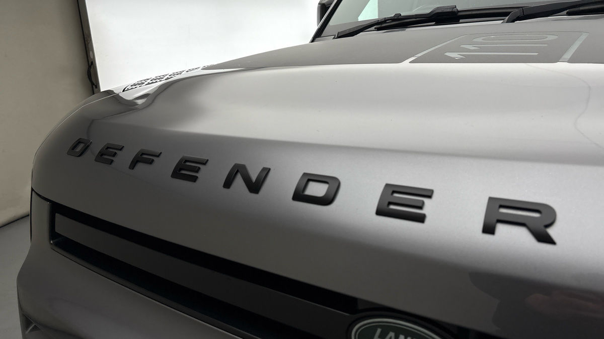 Land Rover Defender 110 Urban Image 24