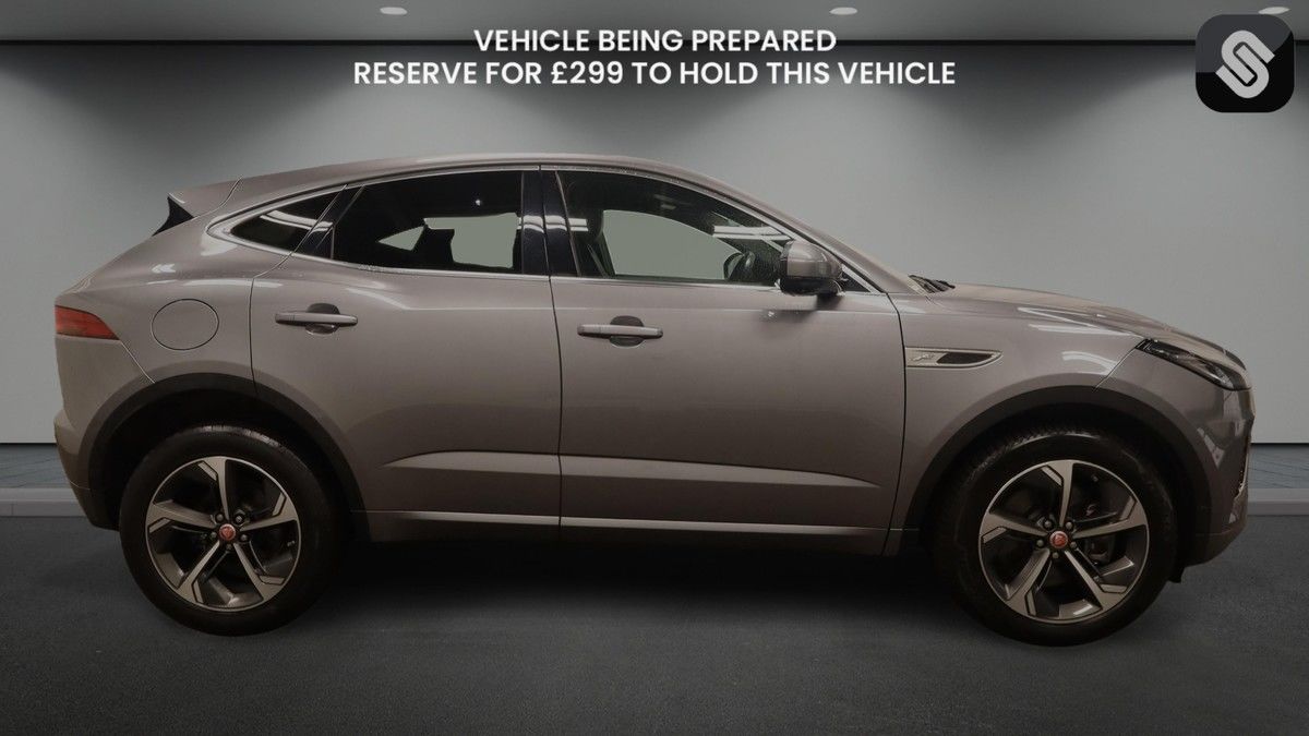 Jaguar E-PACE Image 5