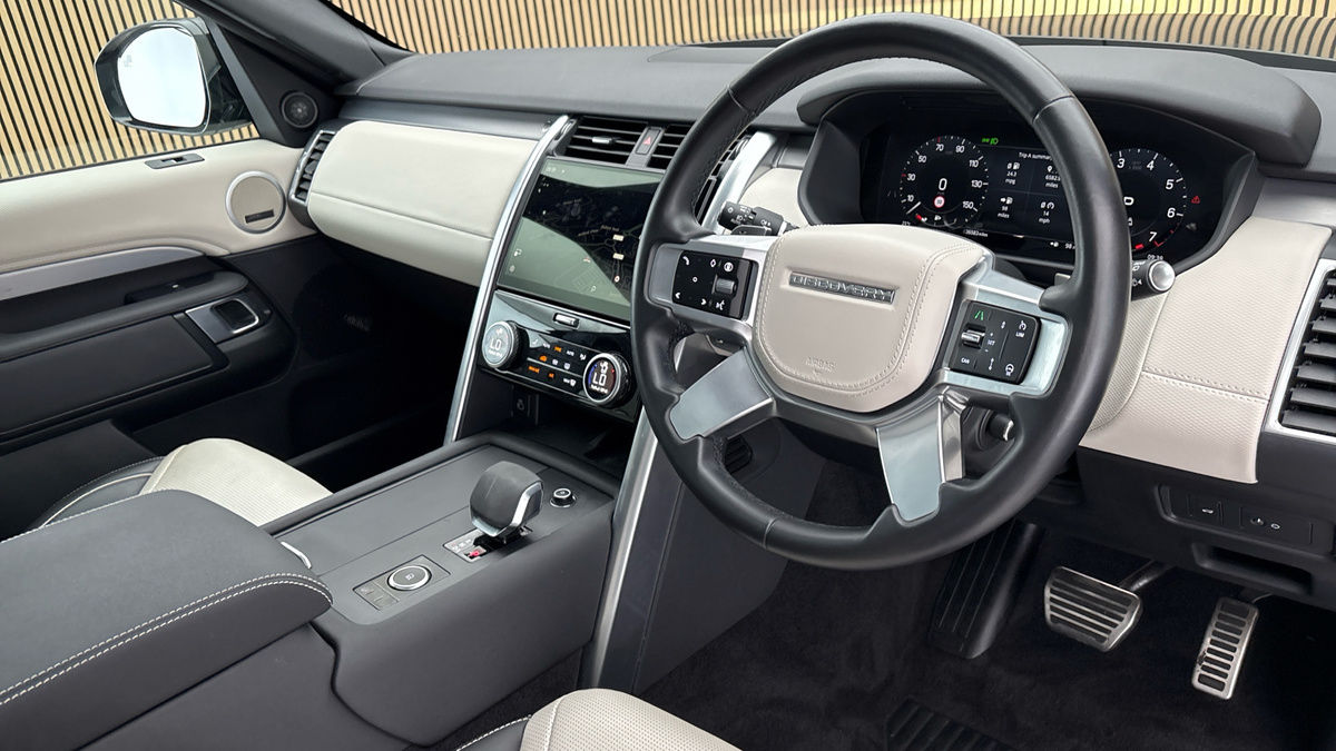 Land Rover Discovery Image 5