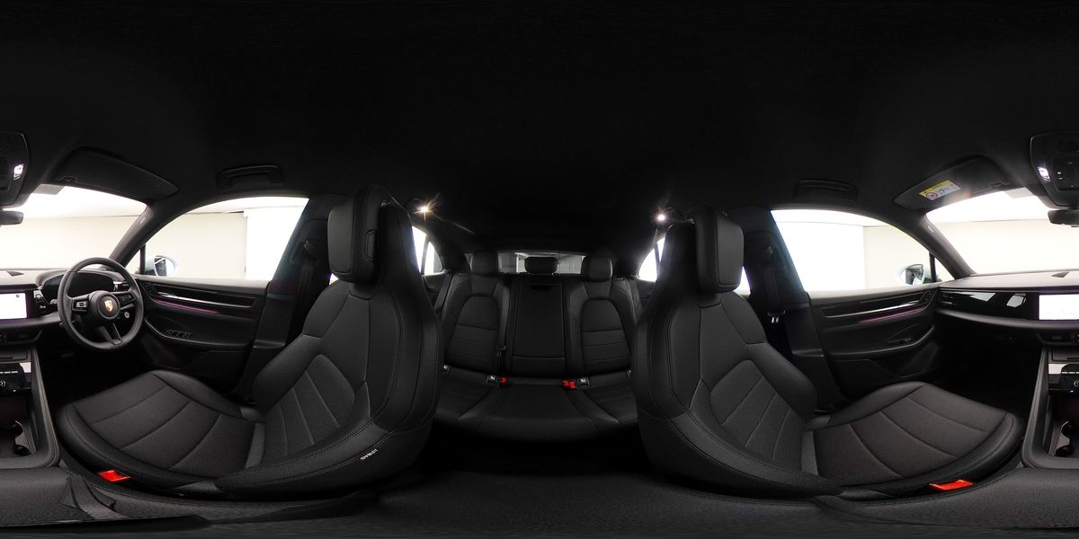 More views of Porsche Macan