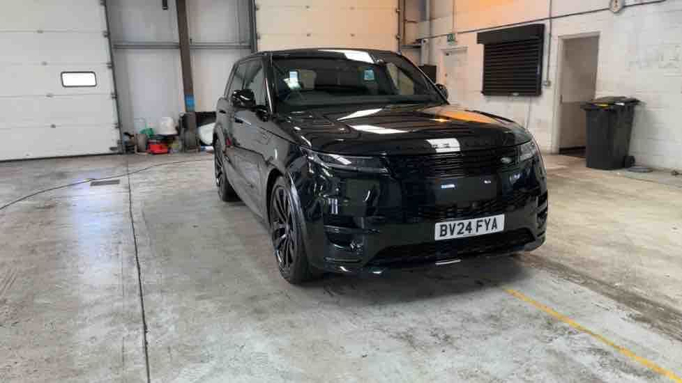 More views of Land Rover Range Rover Sport