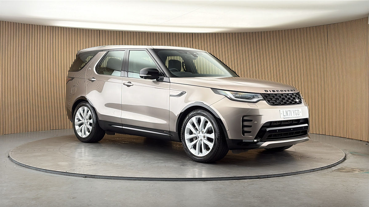 More views of Land Rover Discovery