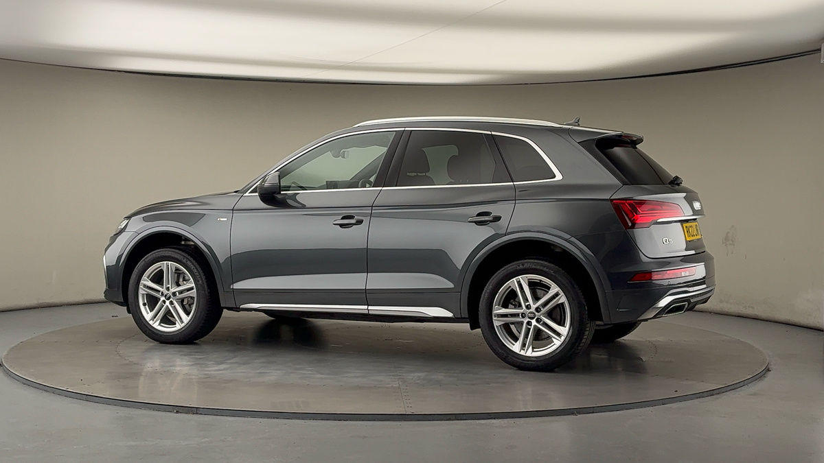 More views of Audi Q5