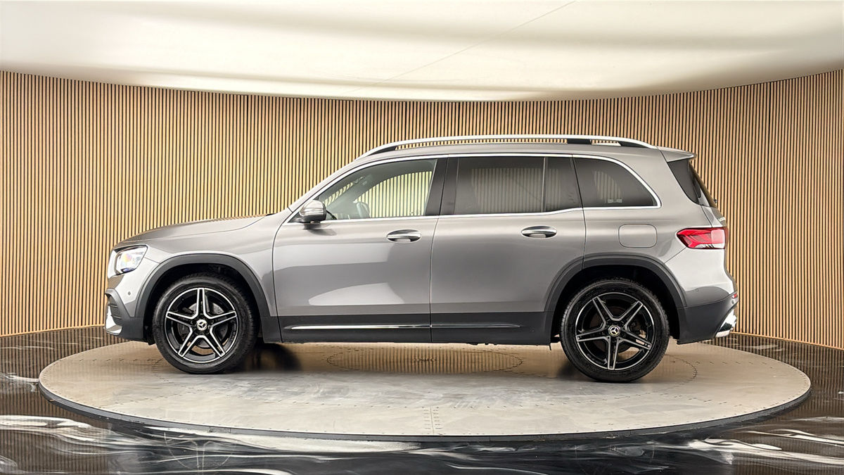 More views of Mercedes-Benz GLB