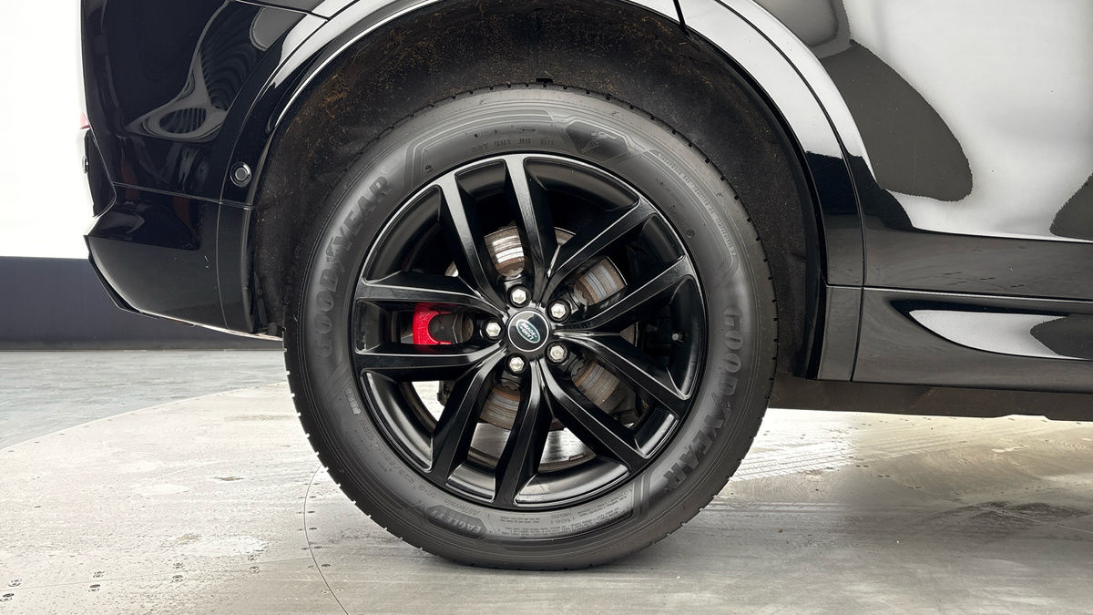 Land Rover Discovery Sport Image 10