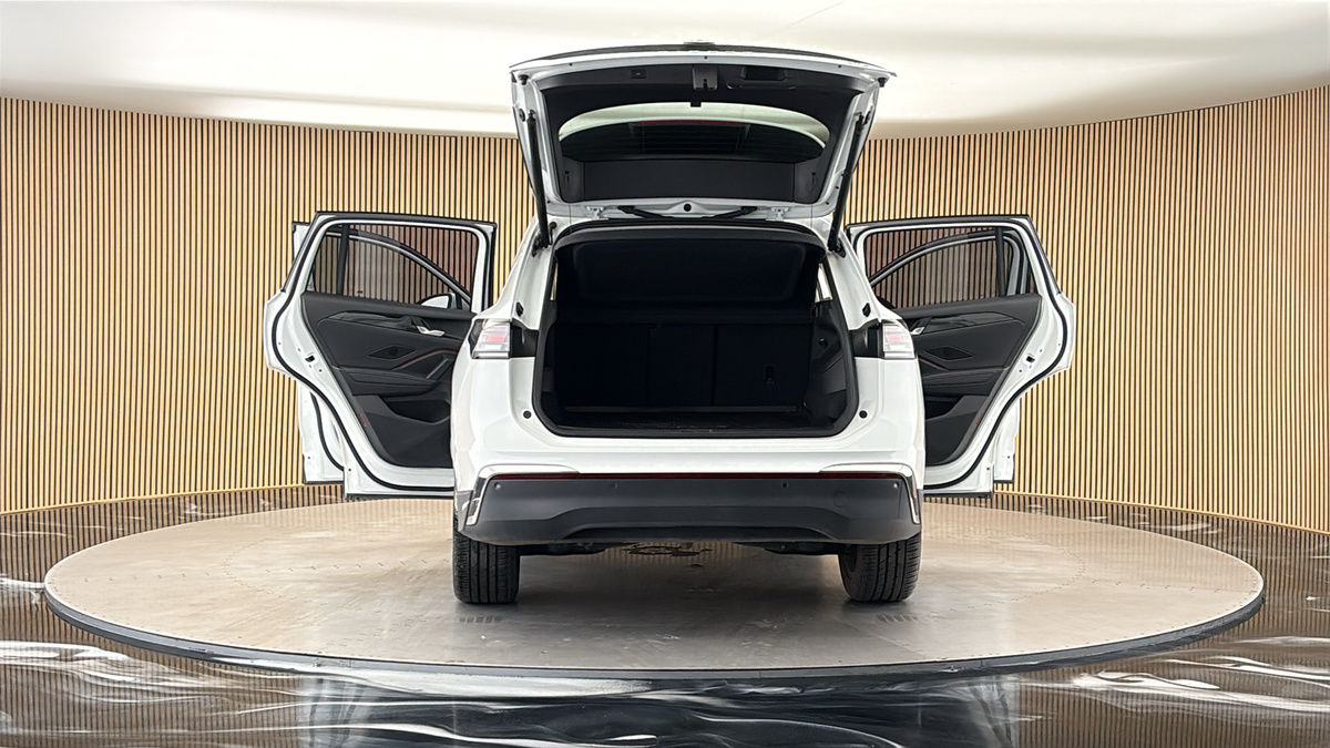 More views of Volkswagen Tiguan