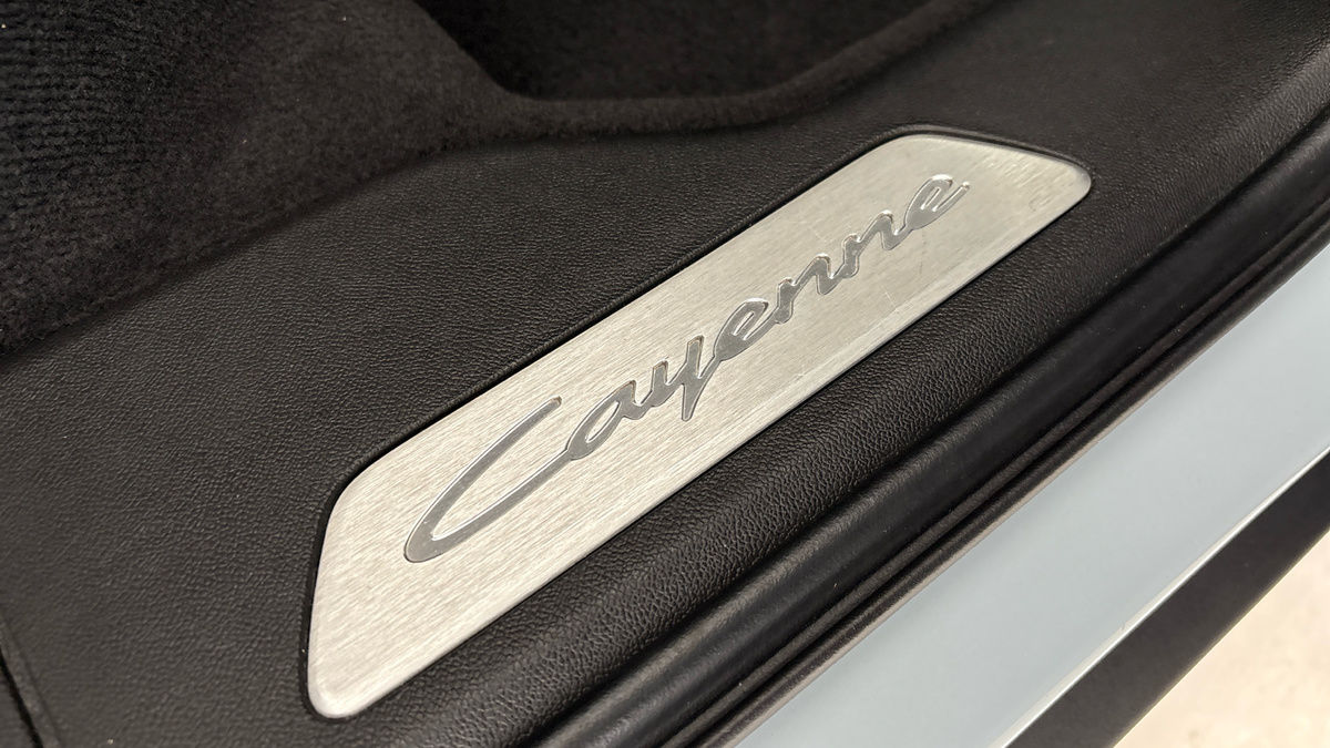 Porsche Cayenne Image 25