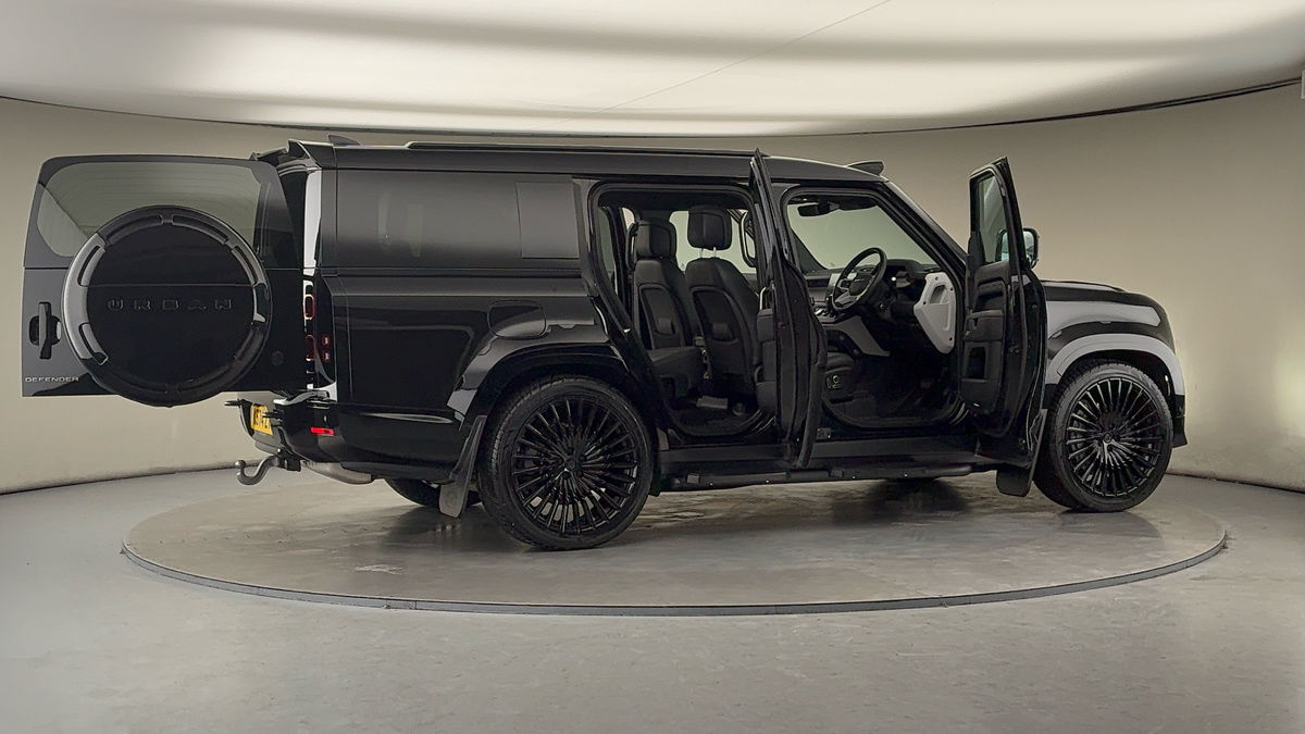 More views of Land Rover Defender 130