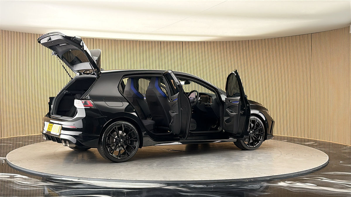 More views of Volkswagen Golf
