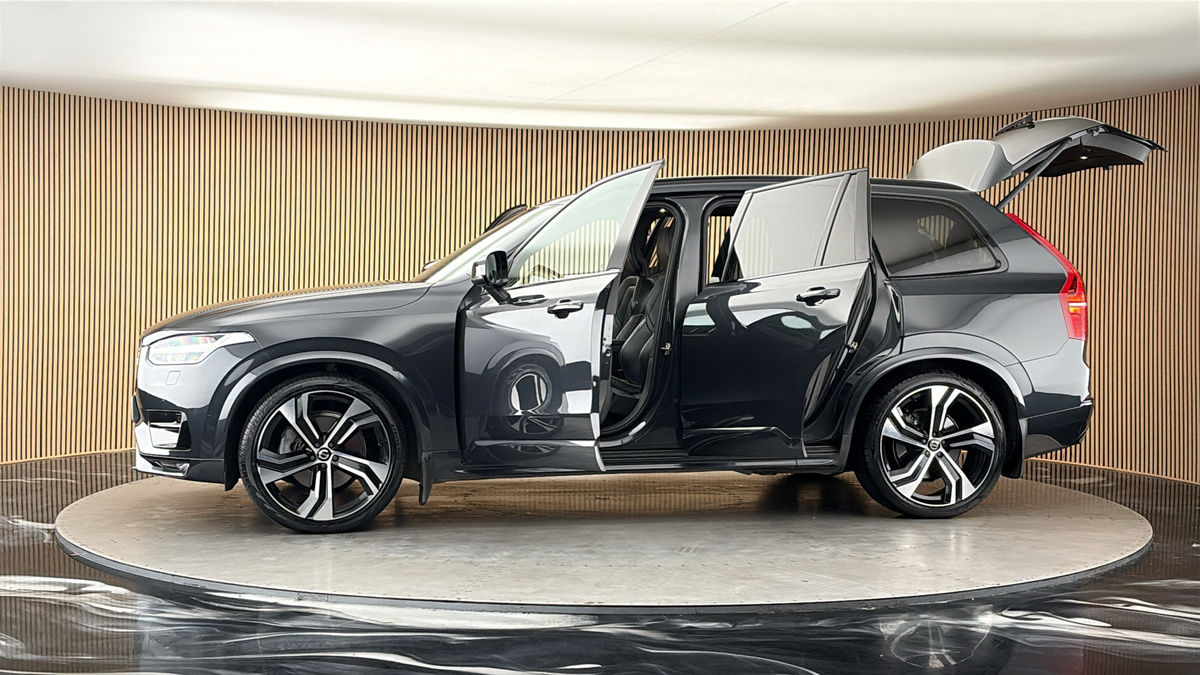 More views of Volvo XC90