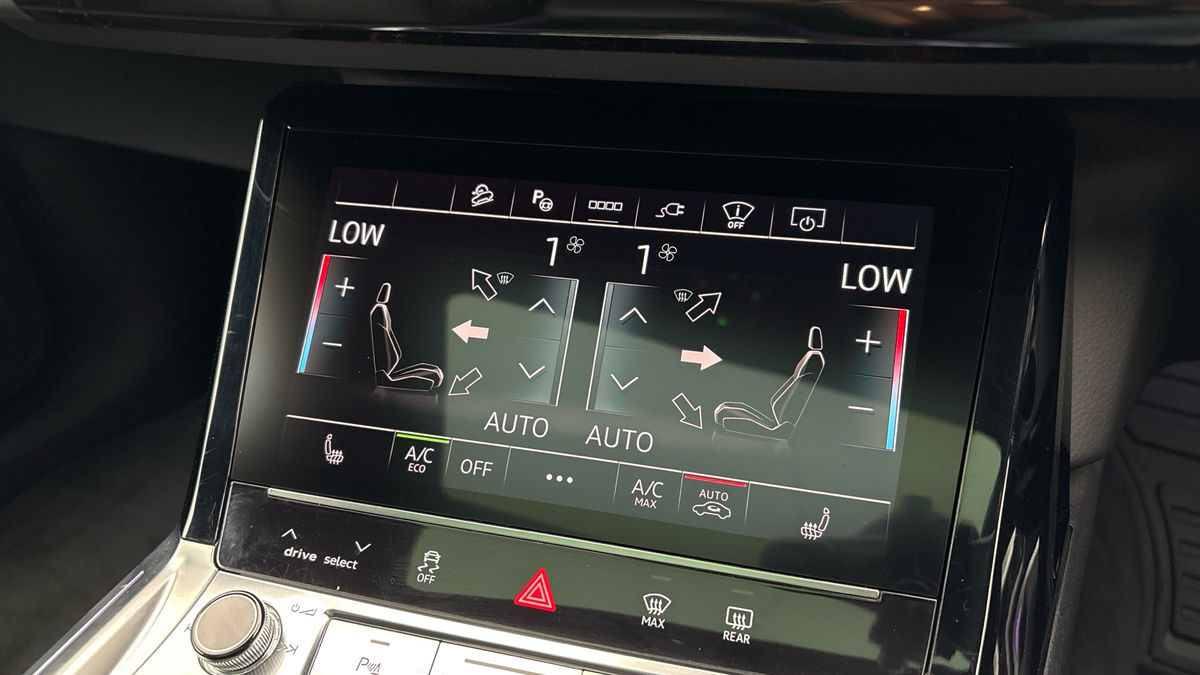 Audi Q8 e-tron Image 25