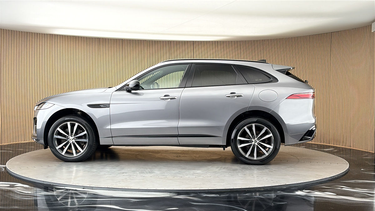 More views of Jaguar F-PACE