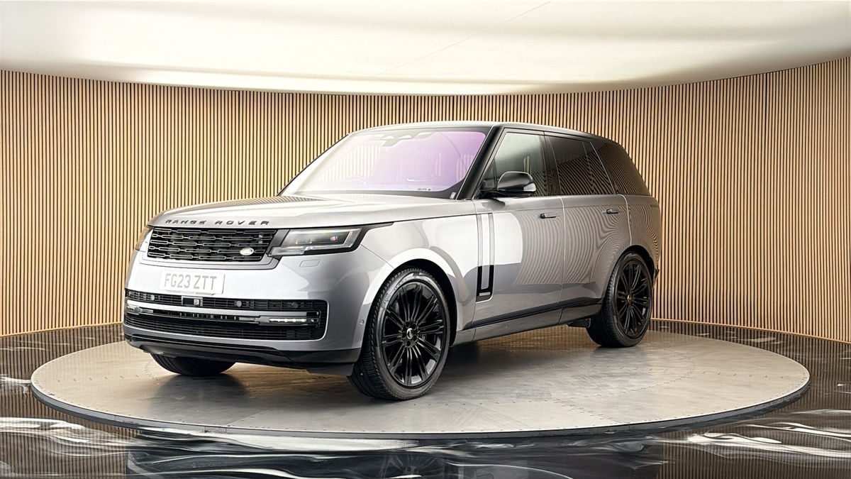 More views of Land Rover Range Rover