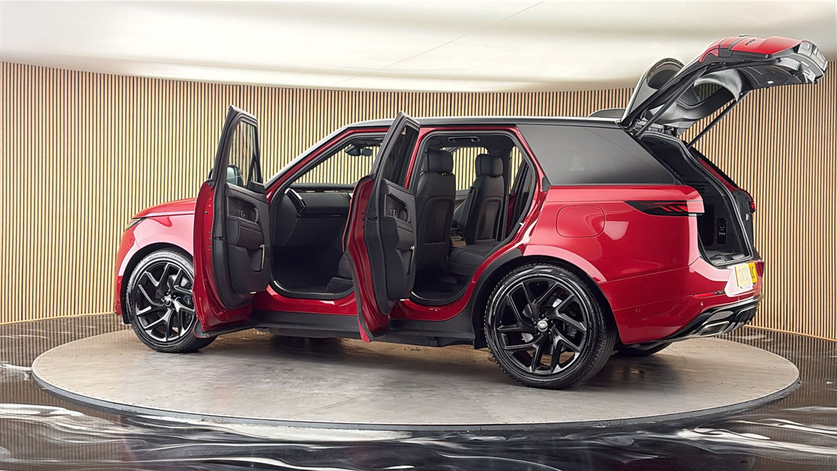 More views of Land Rover Range Rover Sport