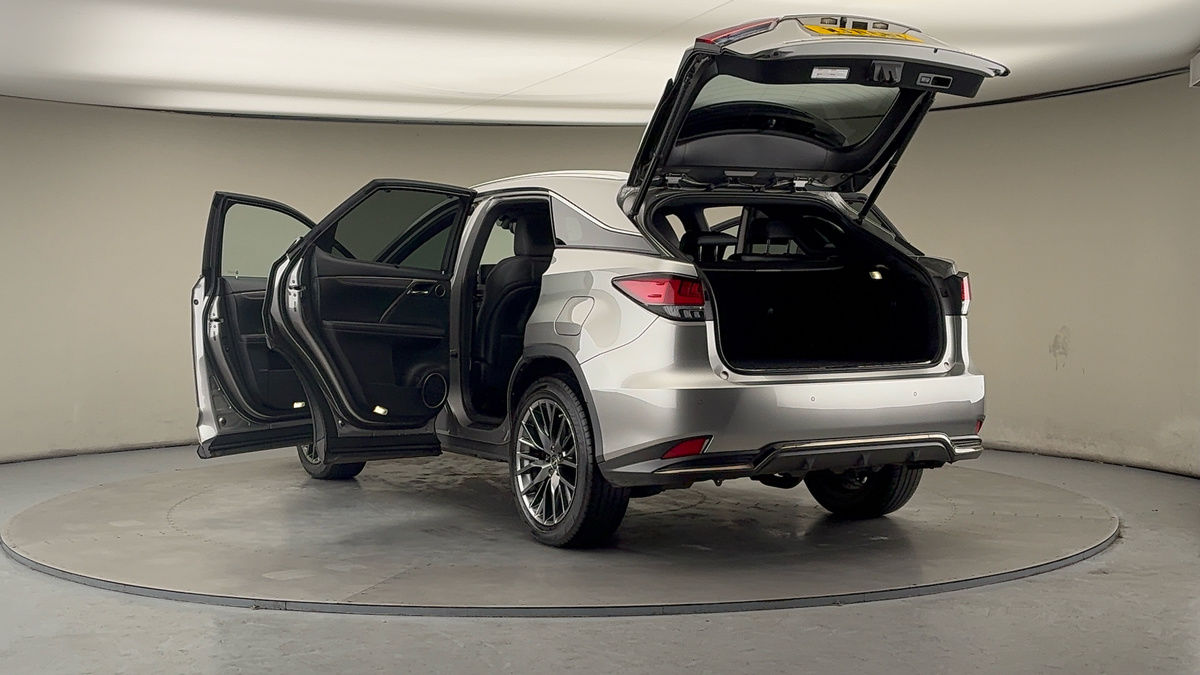 Lexus RX Image 23