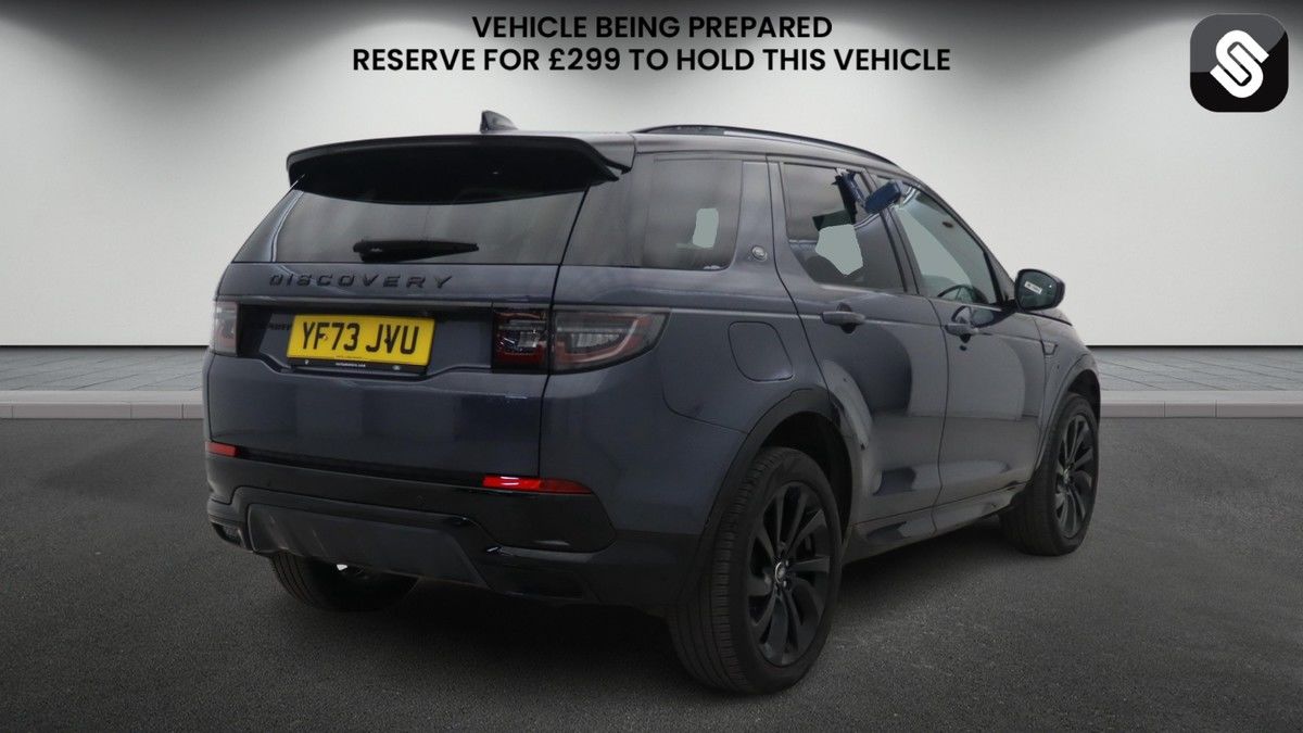 Land Rover Discovery Sport Image 4