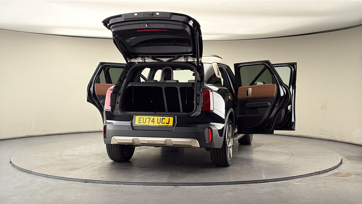 More views of MINI Countryman