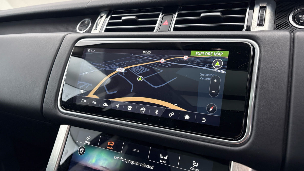 Land Rover Range Rover Image 17