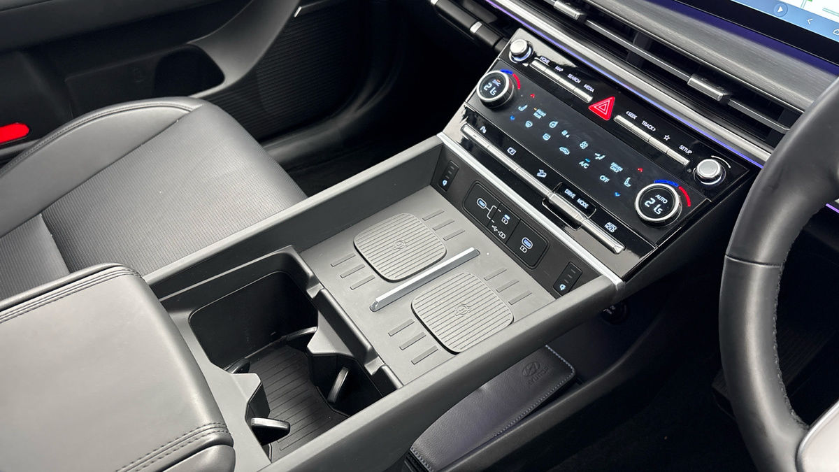 Hyundai Santa Fe Image 18