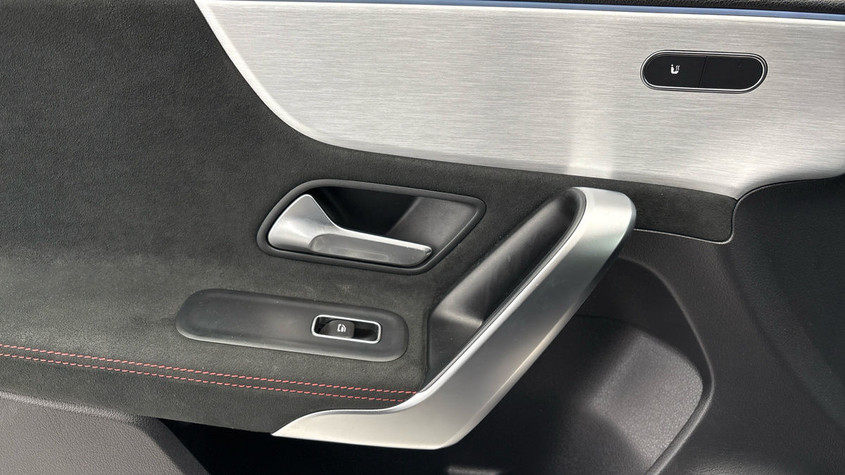 Mercedes-Benz A Class Image 19