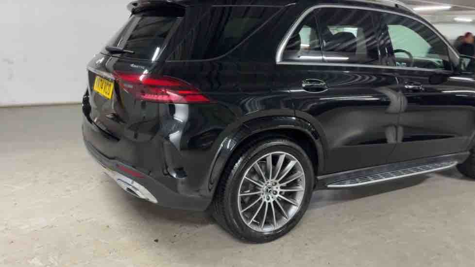 More views of Mercedes-Benz GLE