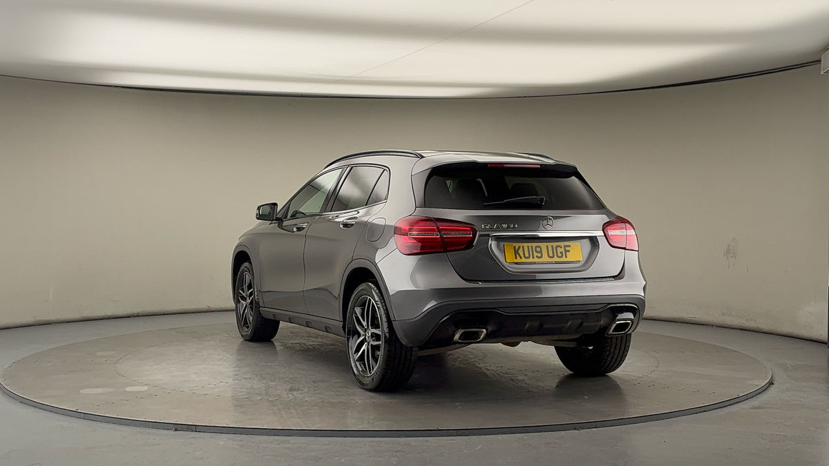 More views of Mercedes-Benz GLA